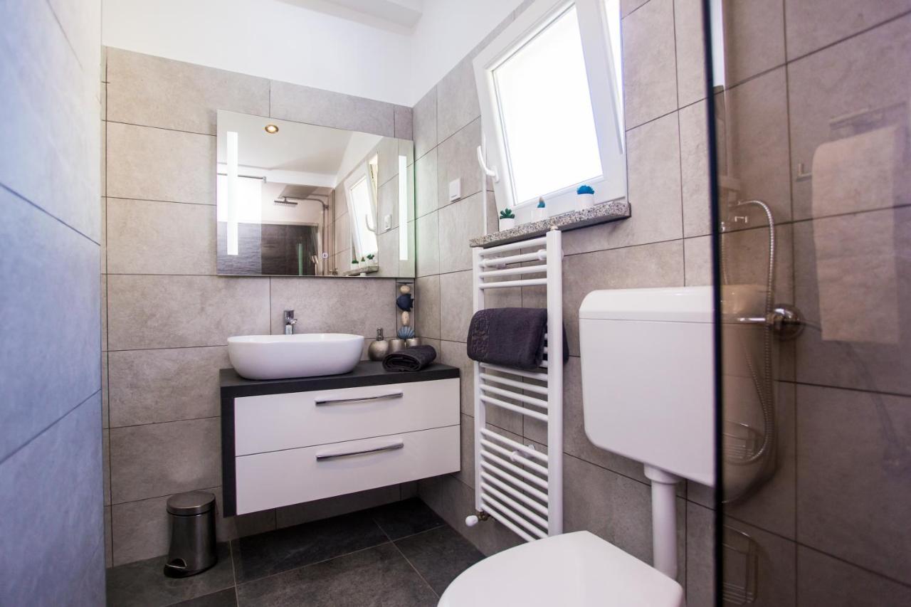 App Sara Apartment Kanfanar Ngoại thất bức ảnh